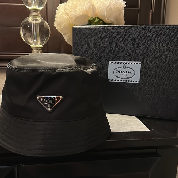 Re-Nylon bucket hat 100% Authentic - Picture 2 of 4